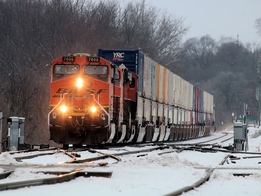 BNSF 7605